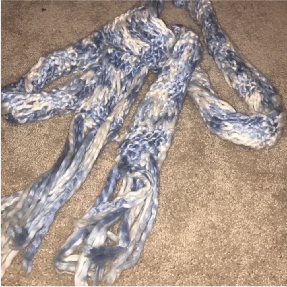 Guess Blue & White Frost Scarf